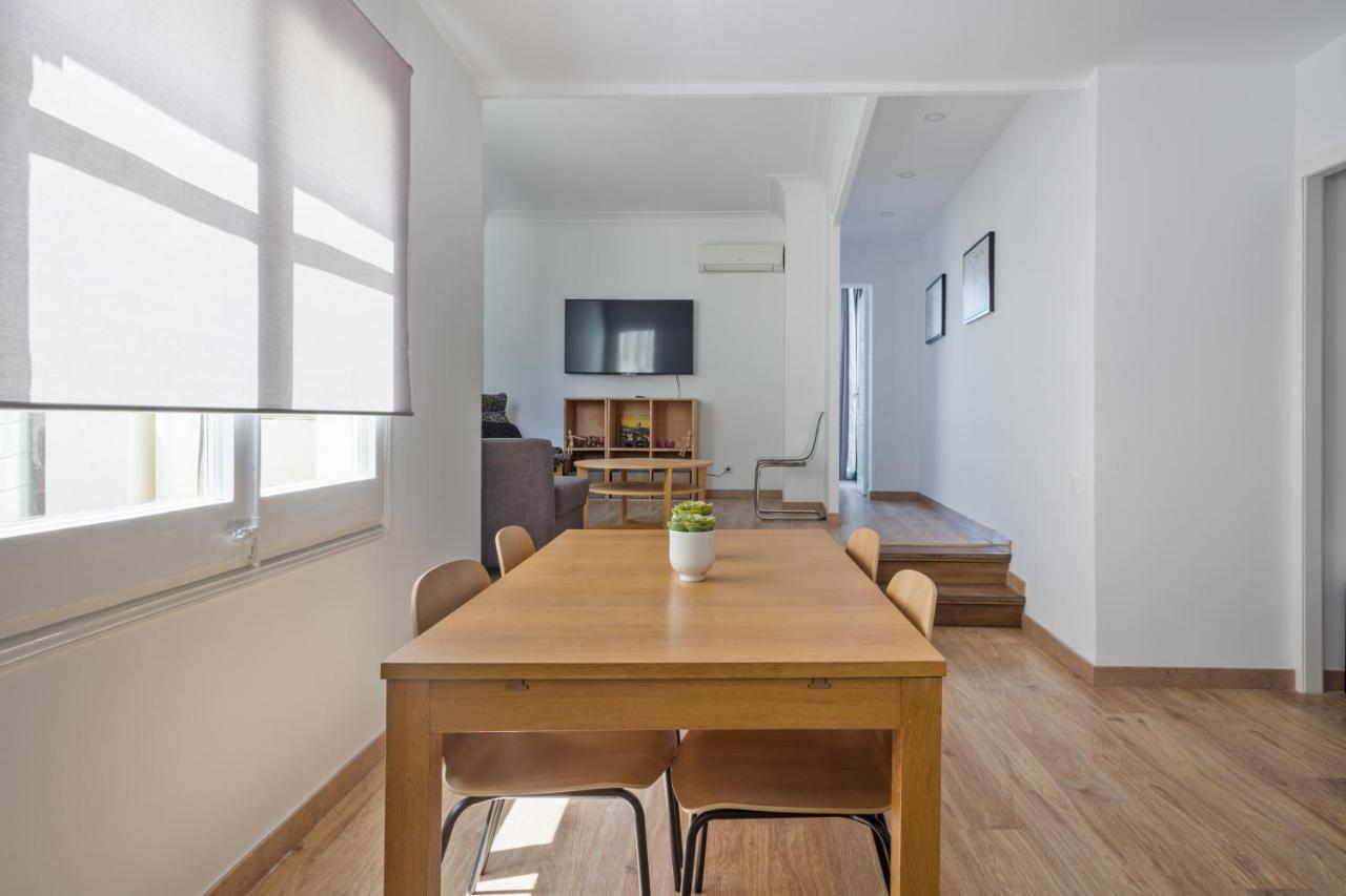 Blau Atic Apartment บาร์เซโลนา ภายนอก รูปภาพ