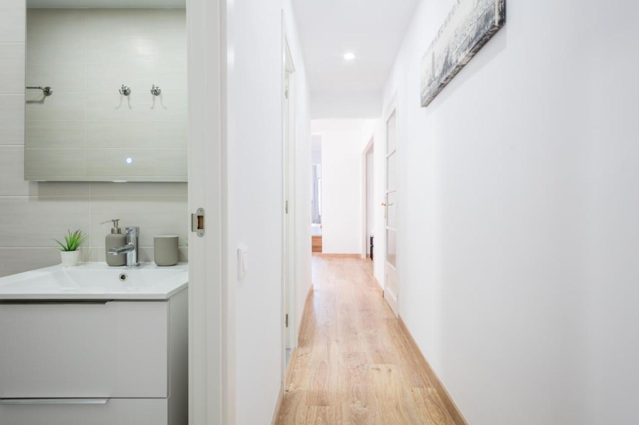 Blau Atic Apartment บาร์เซโลนา ภายนอก รูปภาพ